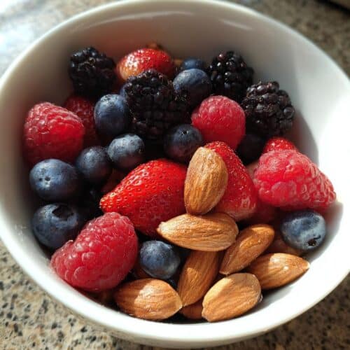 Bol super-aliments baies-amandes